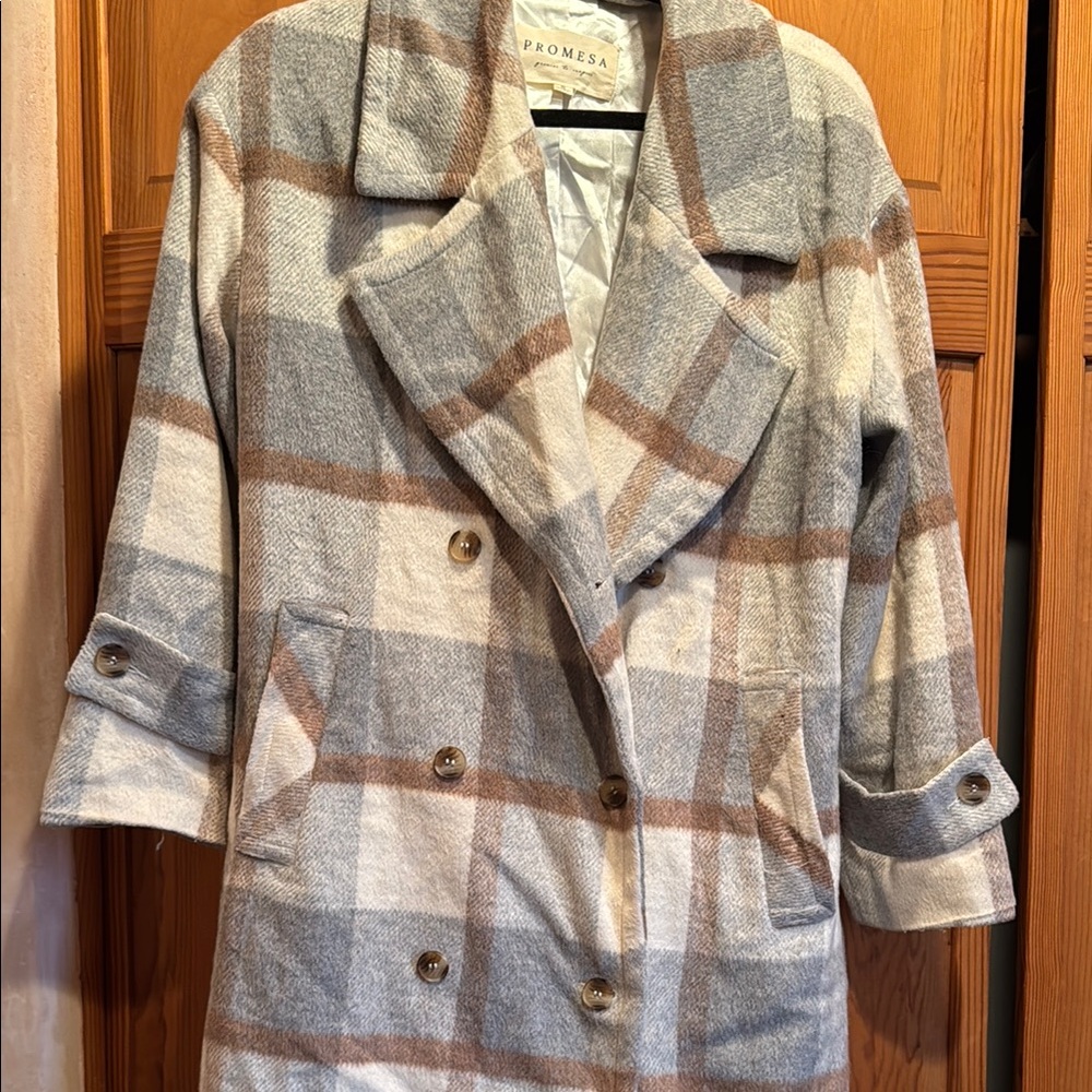 Promesa Gray and Brown Pea Coat with Classic Double-Breasted Design